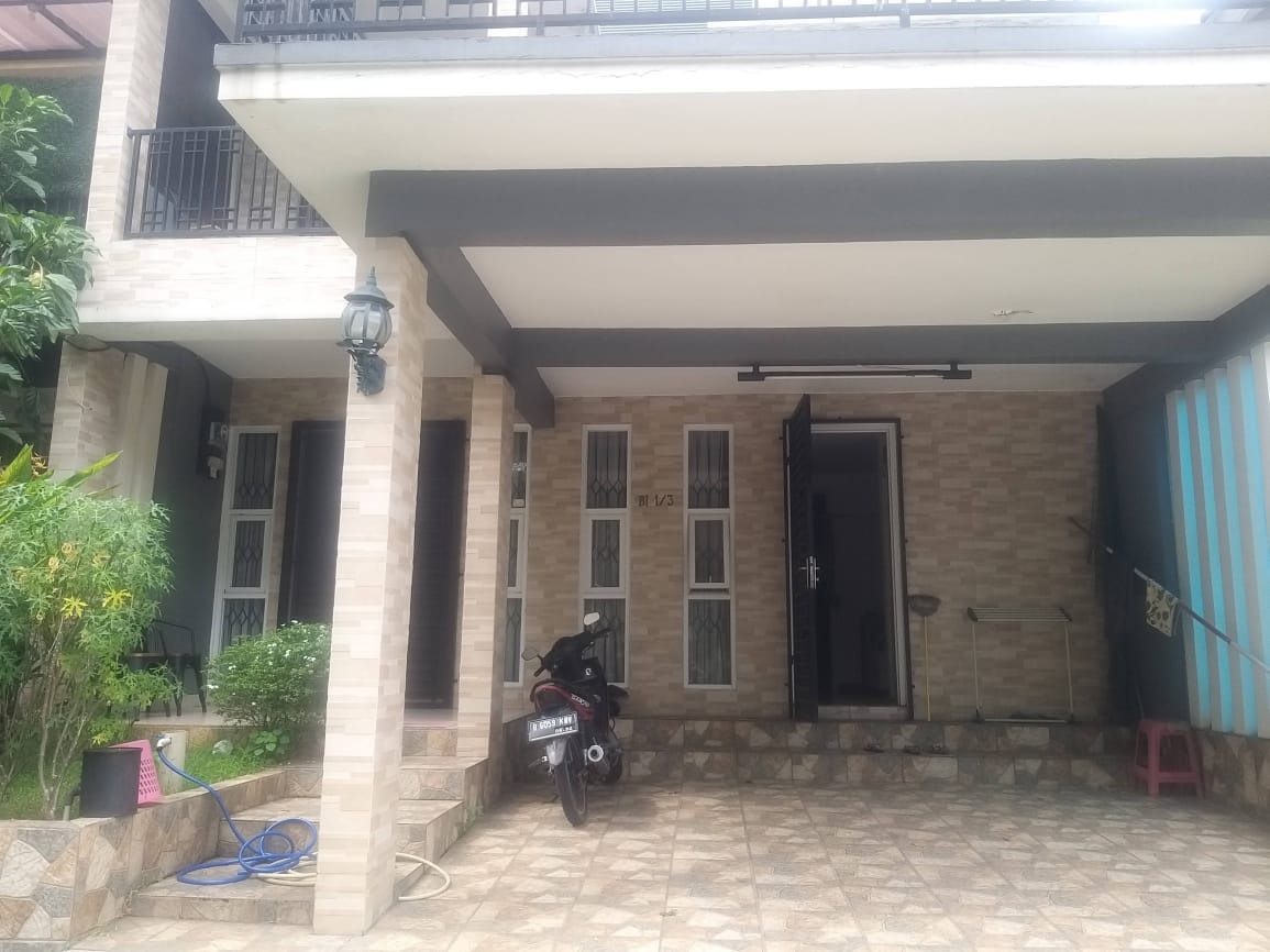 Rumah Disewakan Full Furnish di Cluster Meadow Green Lippo Cikarang